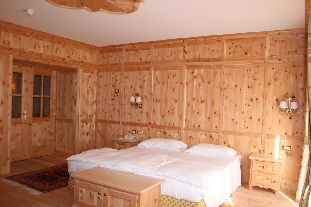 Hotel Lorenzetti Madonna di Campiglio Room photo