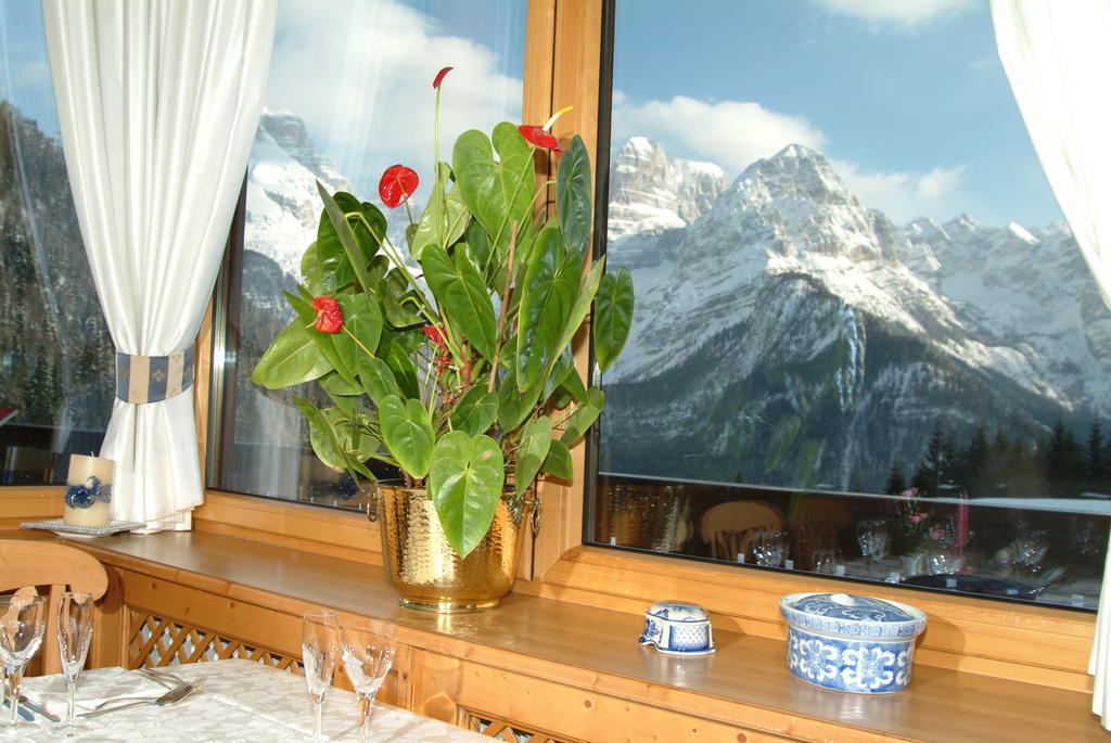 Hotel Lorenzetti Madonna di Campiglio Exterior photo