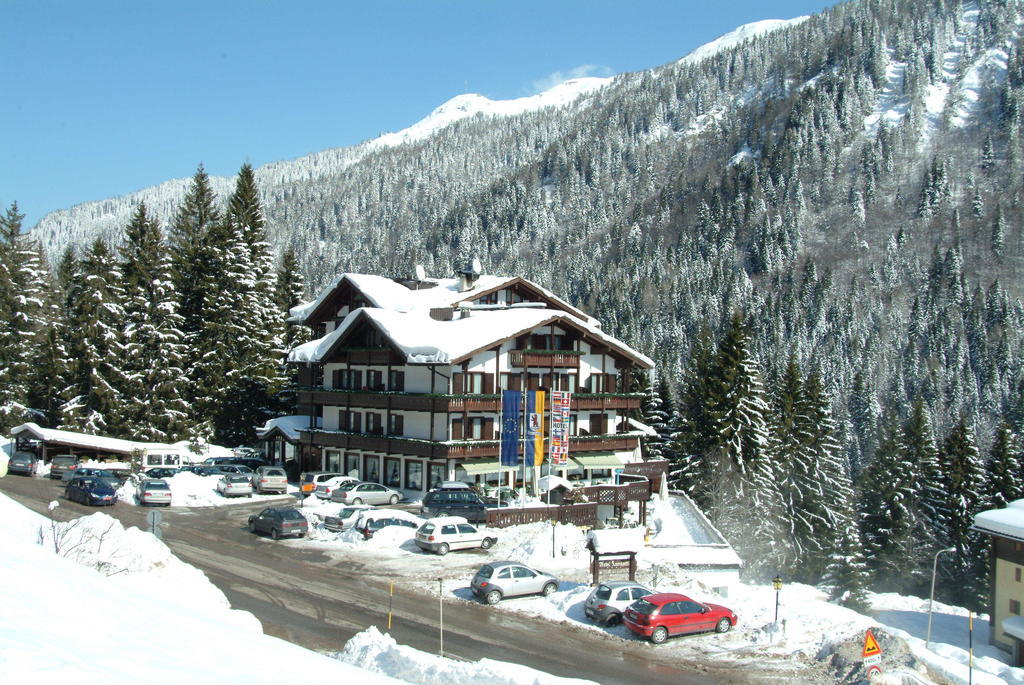 Hotel Lorenzetti Madonna di Campiglio Exterior photo