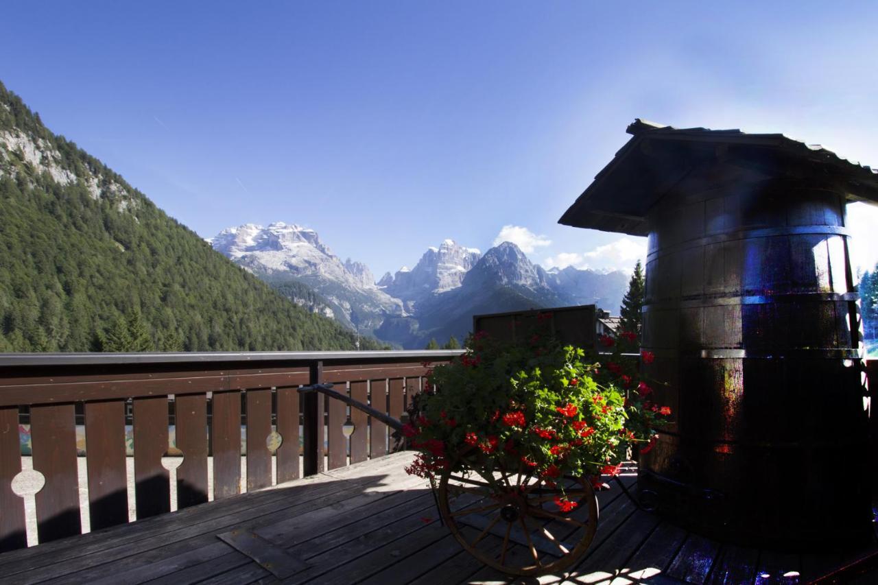 Hotel Lorenzetti Madonna di Campiglio Exterior photo